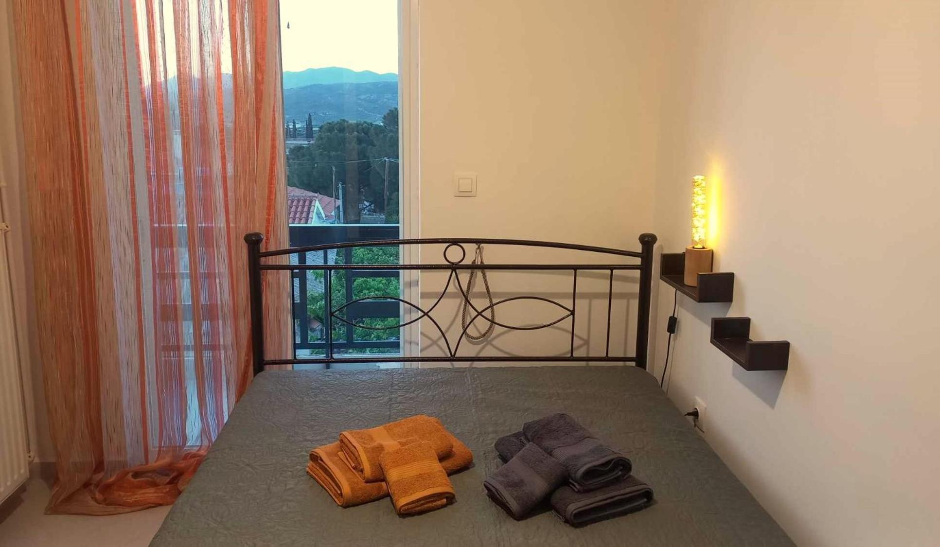 Appartement Triζin à Galatás Extérieur photo