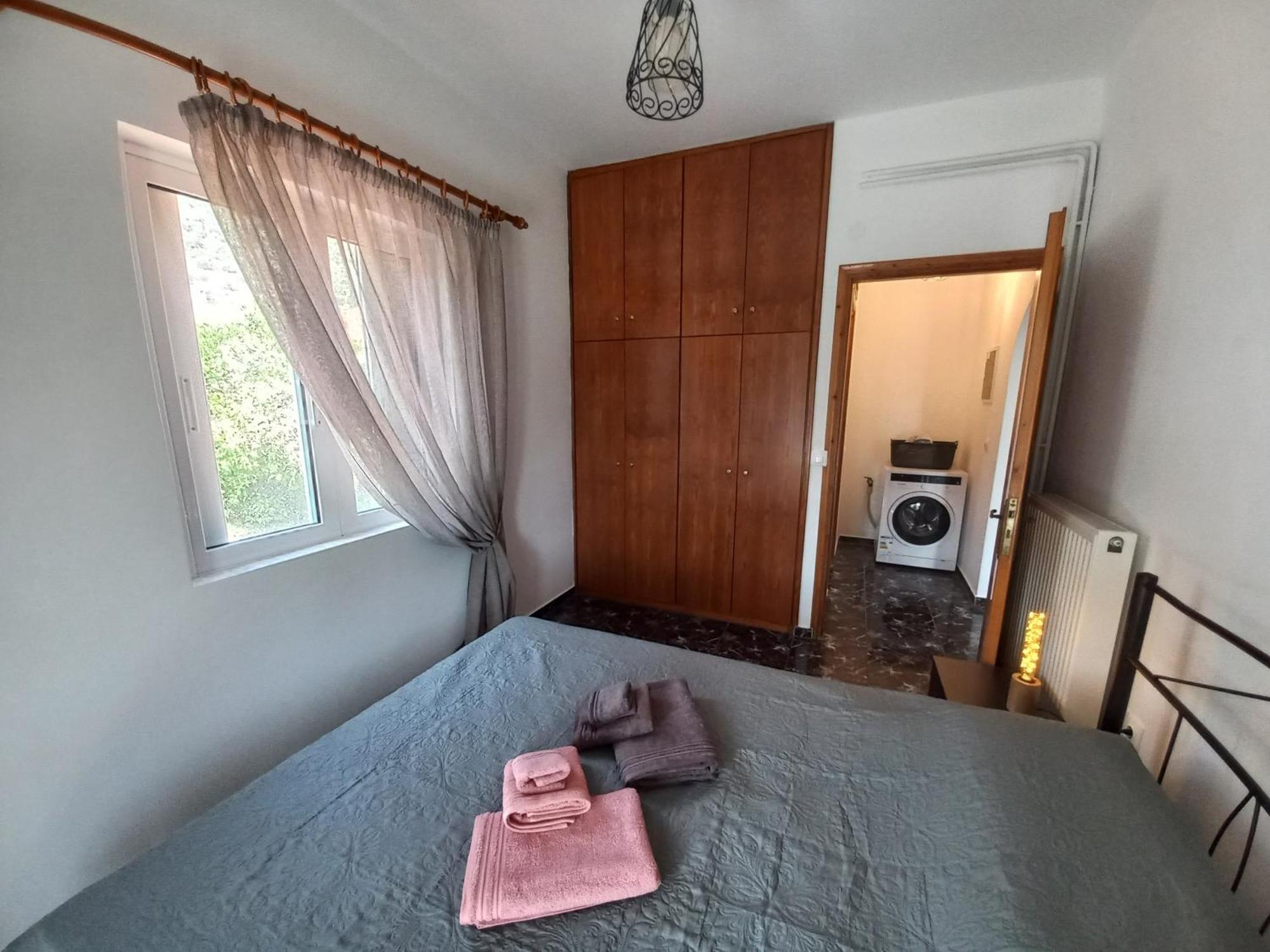 Appartement Triζin à Galatás Extérieur photo