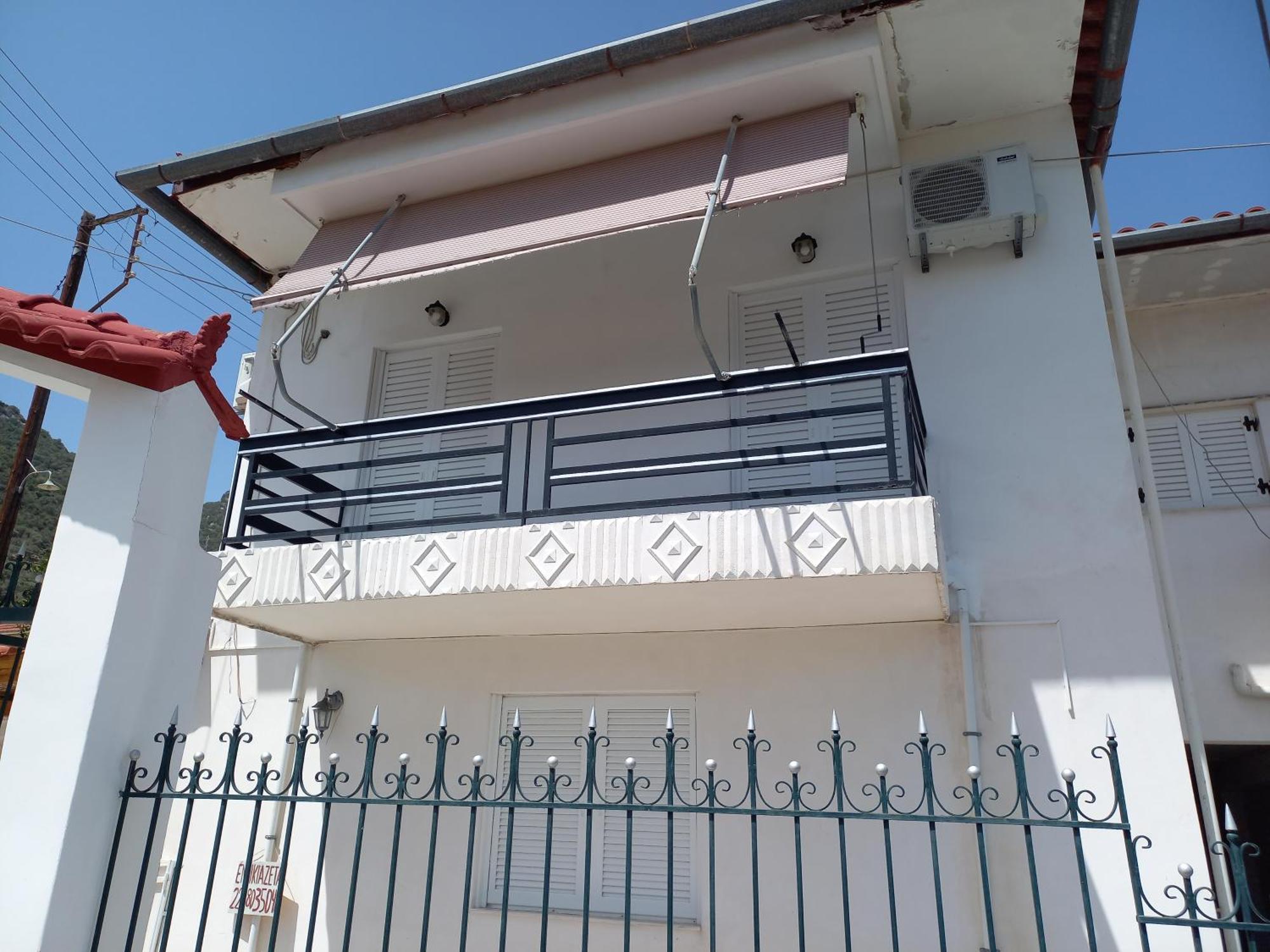 Appartement Triζin à Galatás Extérieur photo